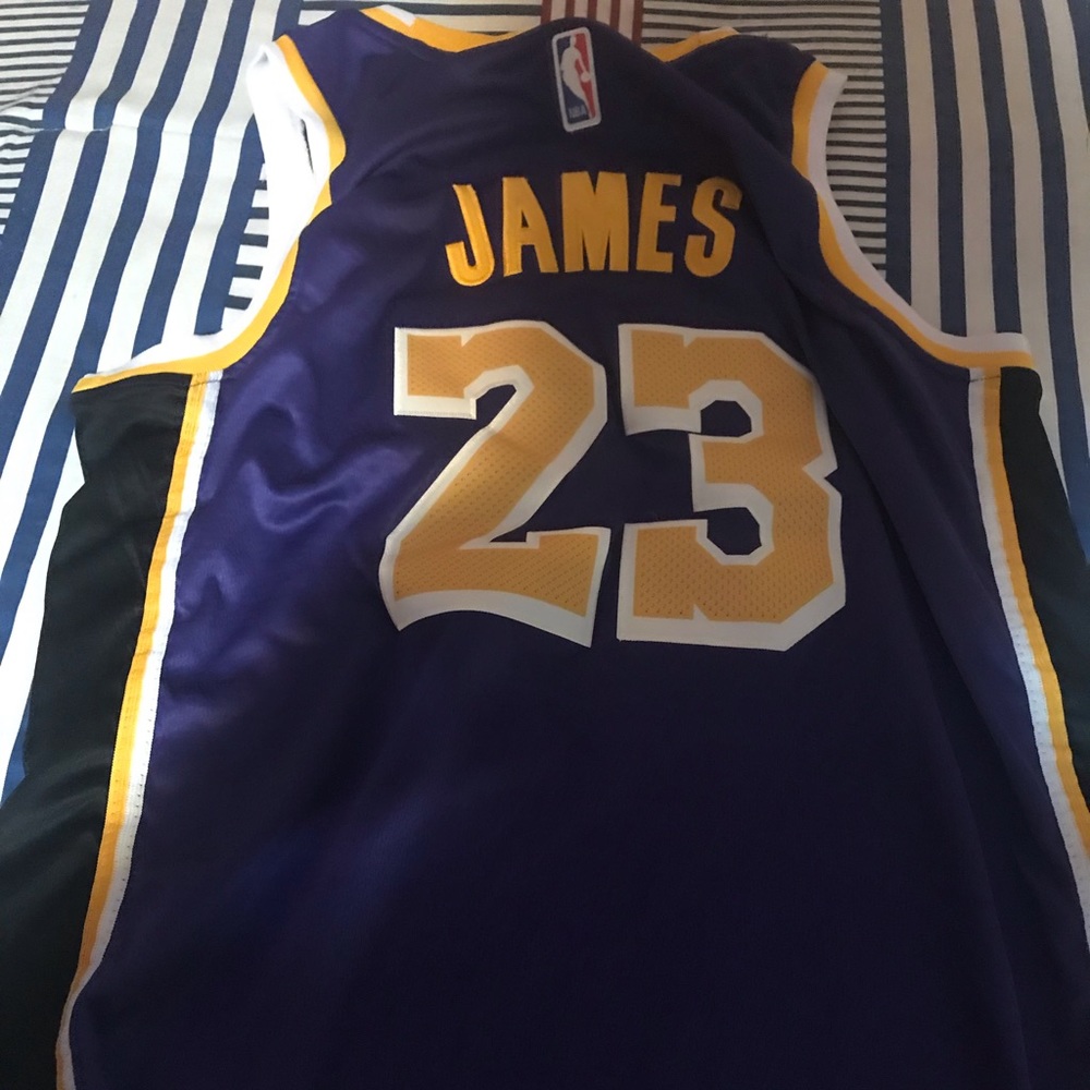 Jersey and denim jacket worth 90